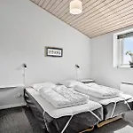 Prázdninový dům 4 Bedroom Lovely In Fåborg