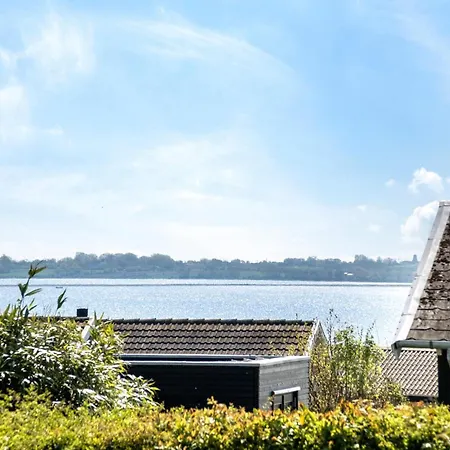 4 Bedroom Lovely In *