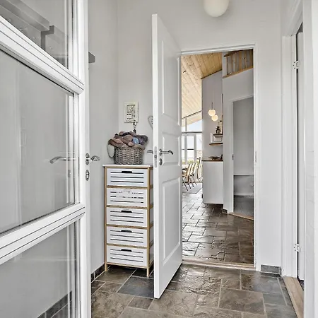 4 Bedroom Lovely In