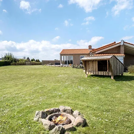 4 Bedroom Lovely In *